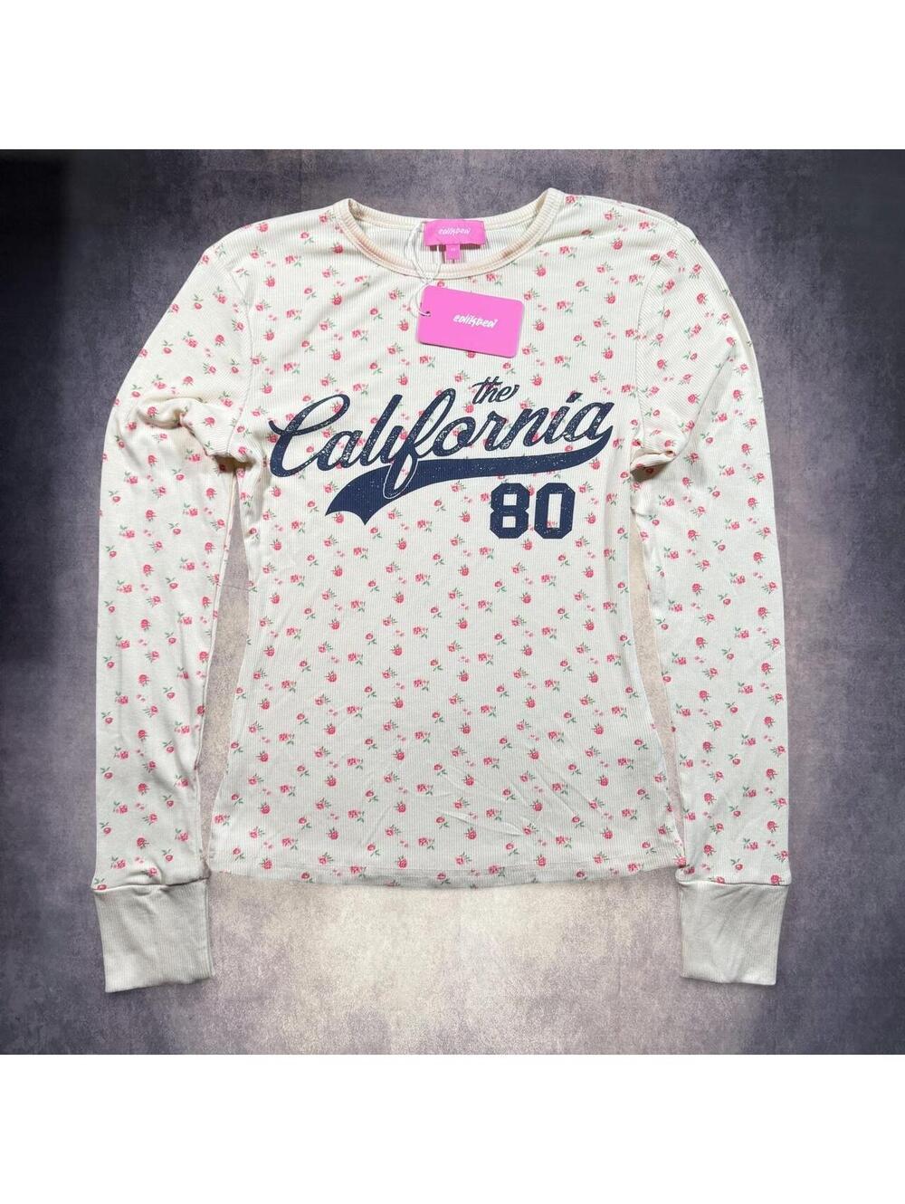 NWT Womenโs Edikted cream rose pattern long sleeve shirt